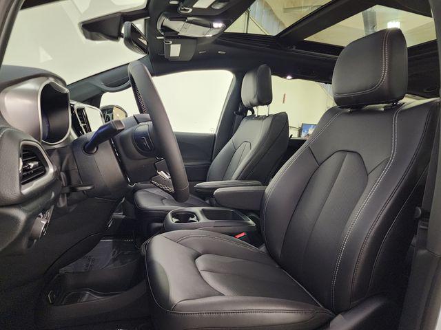 new 2026 Chrysler Pacifica car, priced at $46,827