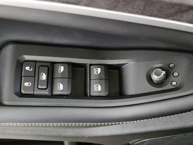 new 2025 Jeep Grand Cherokee car, priced at $44,724