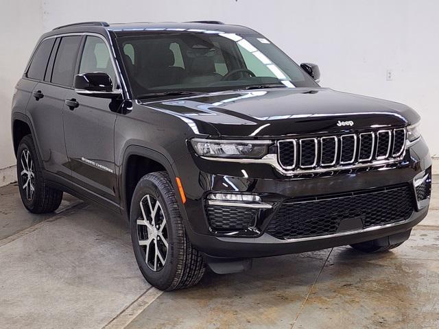 new 2025 Jeep Grand Cherokee car, priced at $44,724