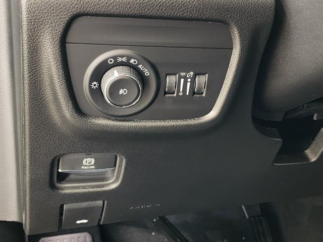 new 2025 Jeep Grand Cherokee car, priced at $44,724