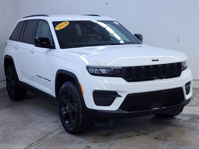 used 2024 Jeep Grand Cherokee car, priced at $32,399