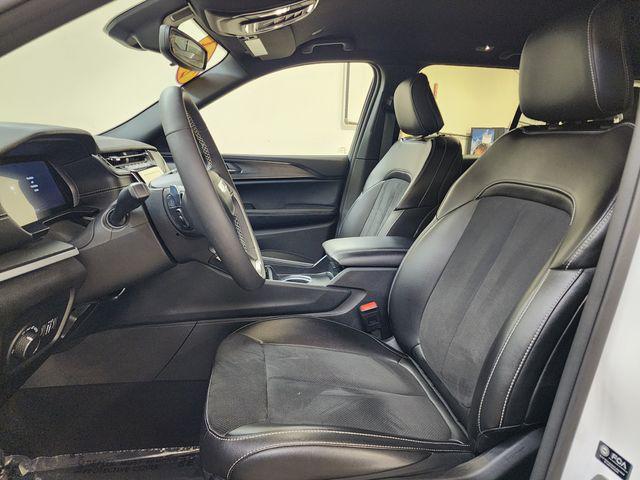 used 2024 Jeep Grand Cherokee car, priced at $32,399