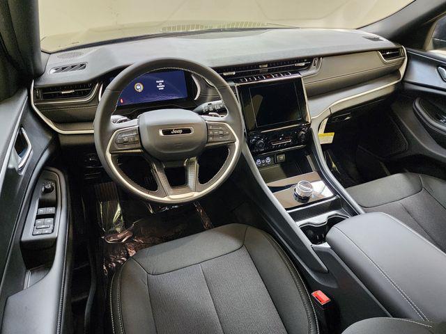 new 2026 Jeep Grand Cherokee car, priced at $43,527