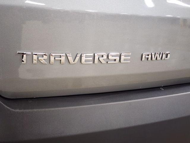used 2023 Chevrolet Traverse car, priced at $25,998