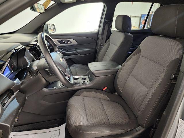 used 2023 Chevrolet Traverse car, priced at $25,998