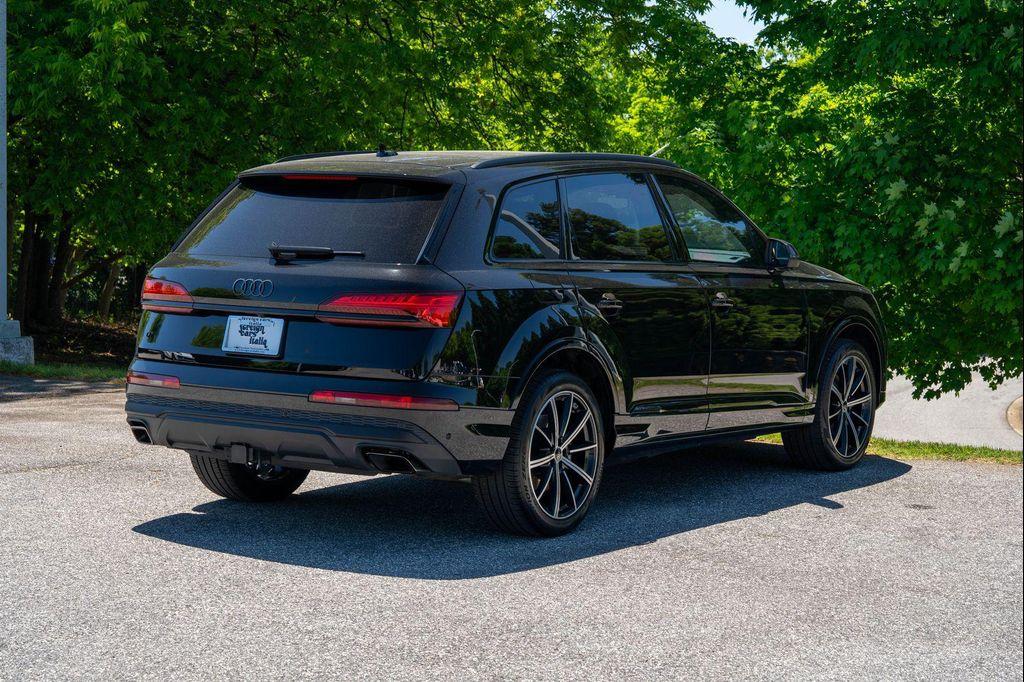 used 2025 Audi Q7 car, priced at $49,994