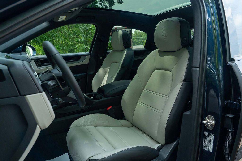 new 2025 Porsche Cayenne car, priced at $113,805