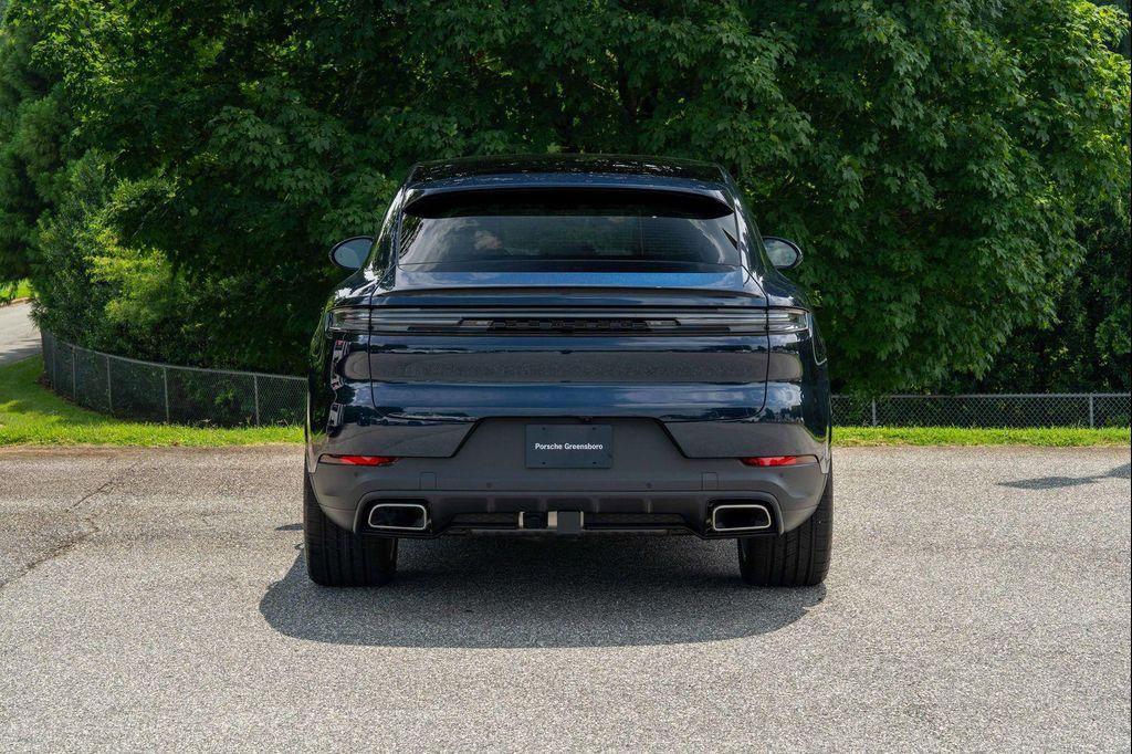 new 2025 Porsche Cayenne car, priced at $113,805