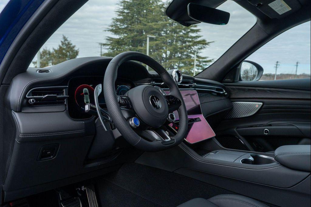 new 2026 Maserati Grecale car, priced at $91,915