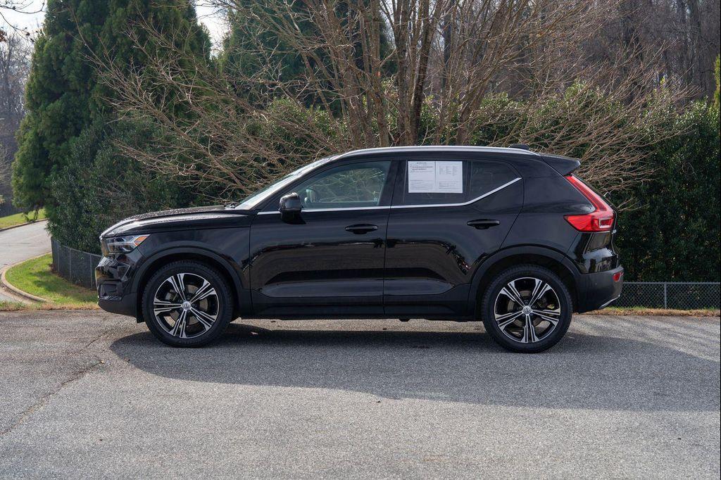 used 2020 Volvo XC40 car, priced at $22,990