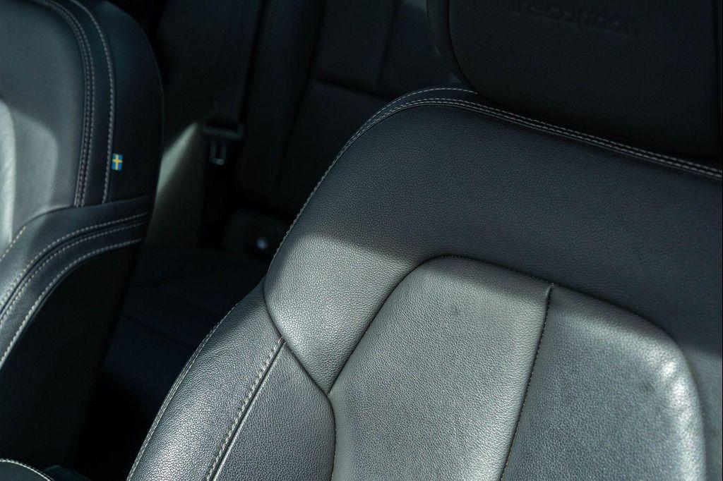 used 2020 Volvo XC40 car, priced at $22,990