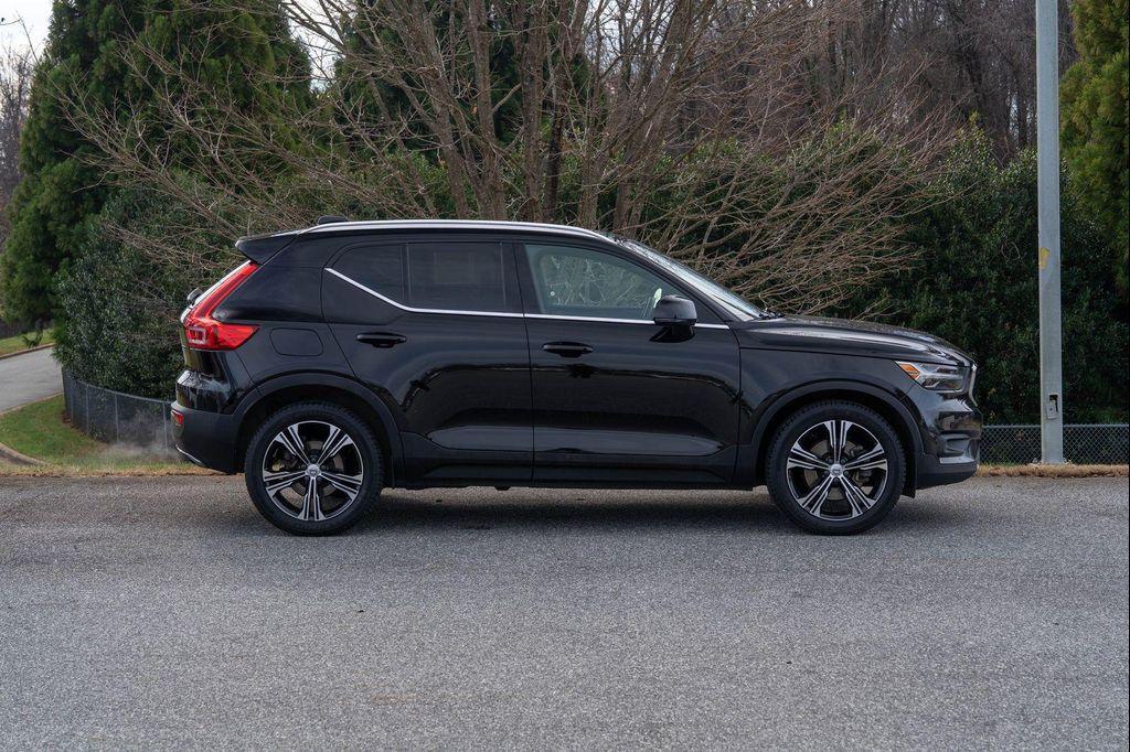 used 2020 Volvo XC40 car, priced at $22,990