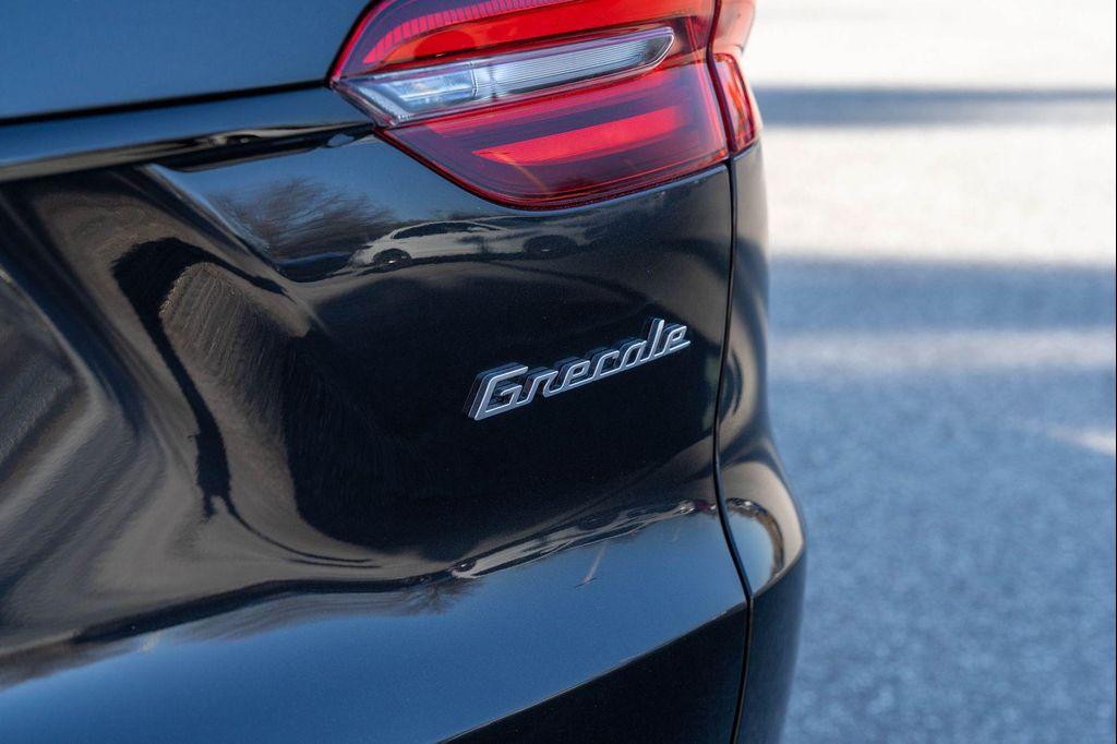 new 2026 Maserati Grecale car, priced at $95,795