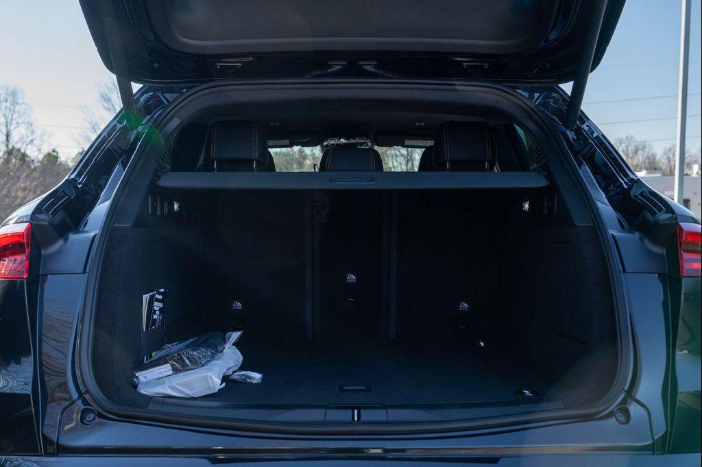 new 2026 Maserati Grecale car, priced at $95,795