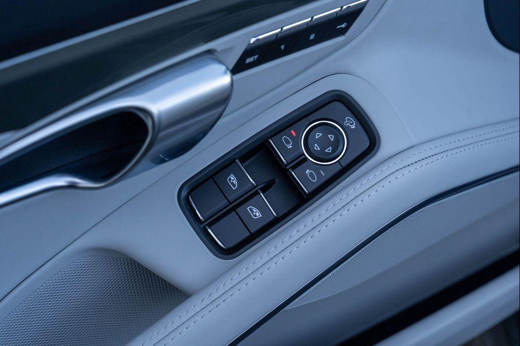 used 2025 Porsche 718 Boxster car, priced at $107,718