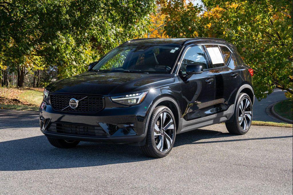 used 2024 Volvo XC40 car, priced at $31,900