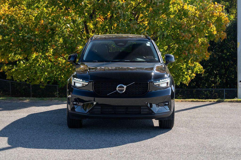 used 2024 Volvo XC40 car, priced at $31,900