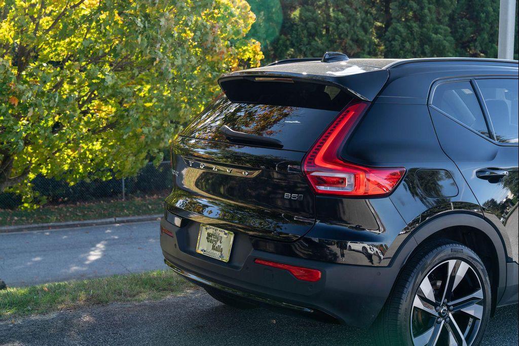 used 2024 Volvo XC40 car, priced at $31,900