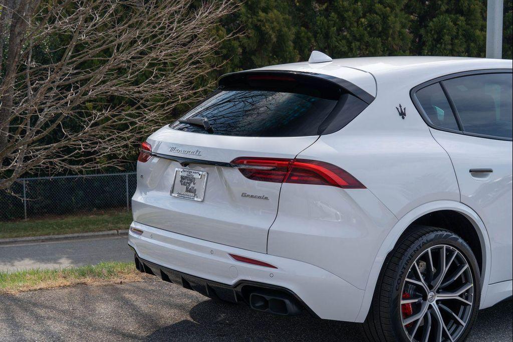 new 2026 Maserati Grecale car, priced at $93,965