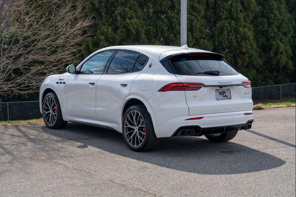 new 2026 Maserati Grecale car, priced at $93,965