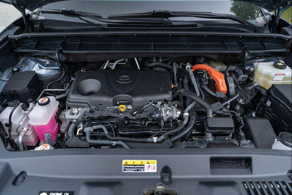 used 2022 Toyota Highlander Hybrid car, priced at $43,990