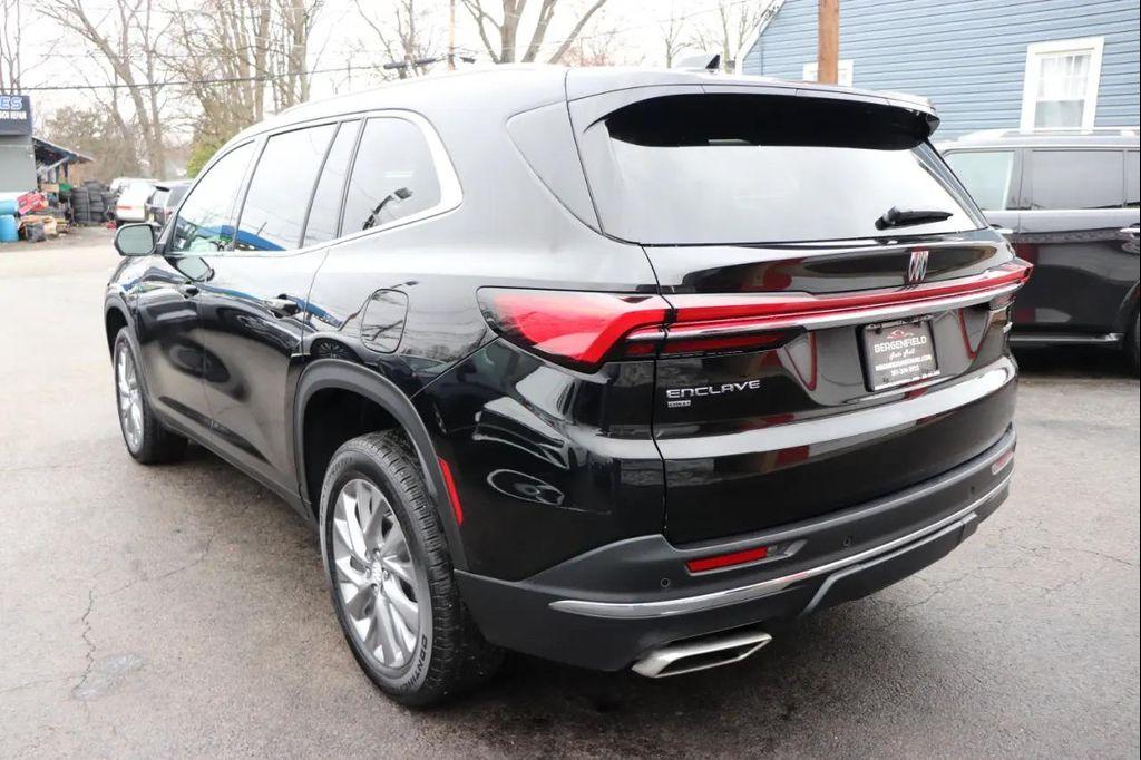 used 2025 Buick Enclave car, priced at $35,995