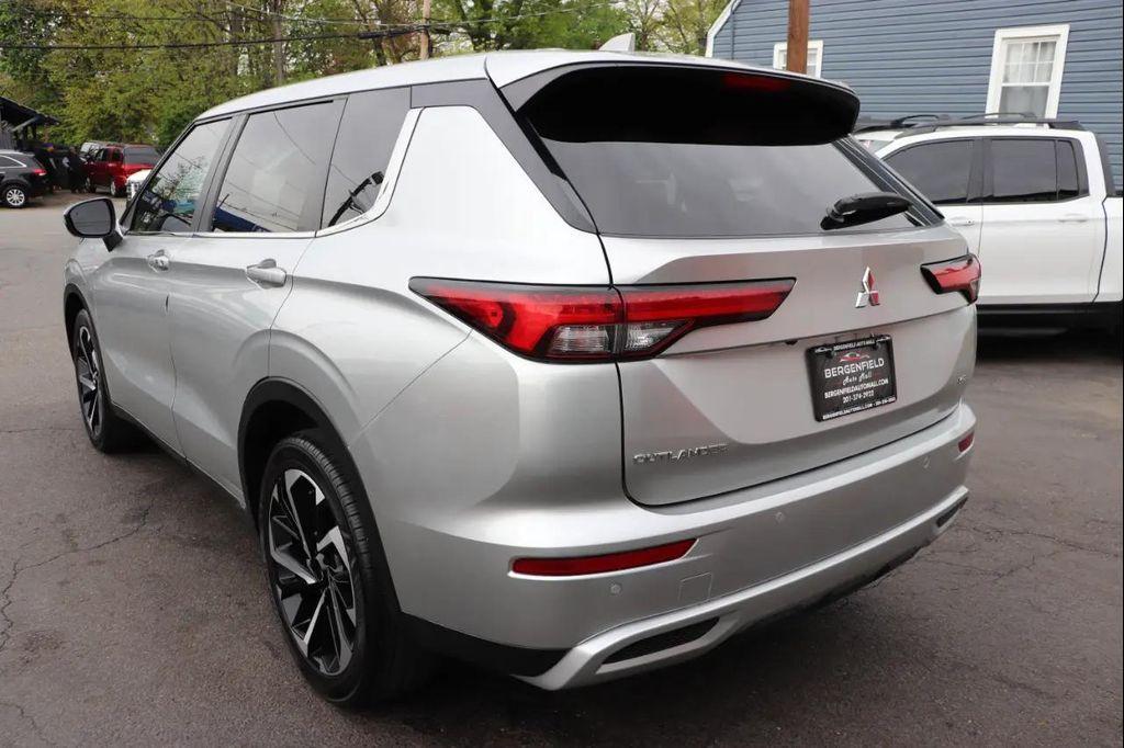 used 2024 Mitsubishi Outlander car, priced at $22,995