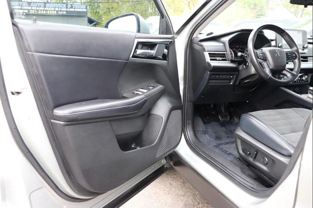 used 2024 Mitsubishi Outlander car, priced at $22,995