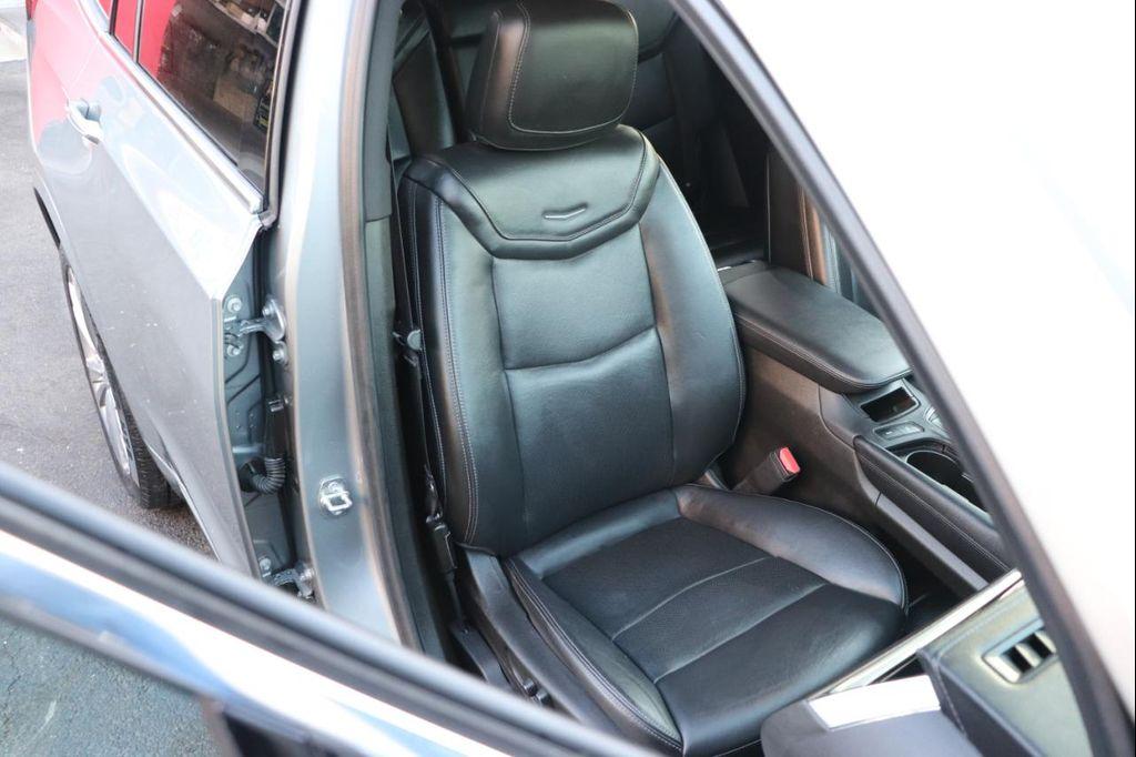 used 2023 Cadillac XT6 car, priced at $29,995