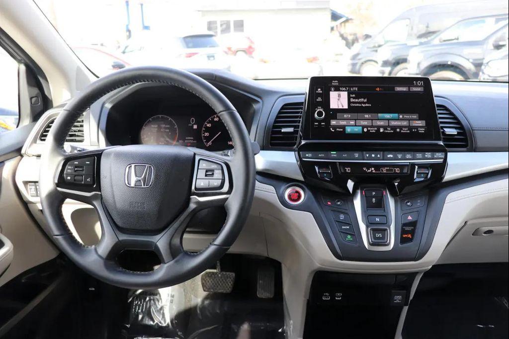 used 2025 Honda Odyssey car, priced at $37,995