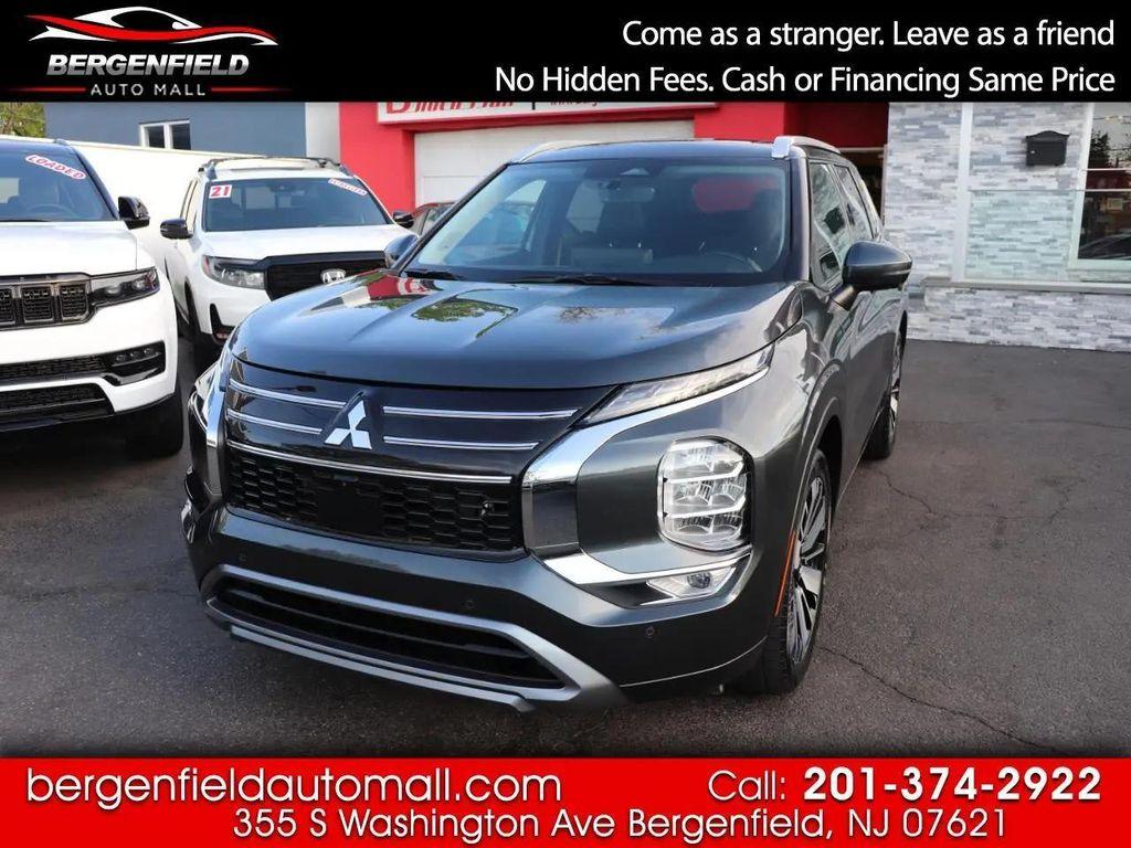 used 2025 Mitsubishi Outlander car, priced at $28,995