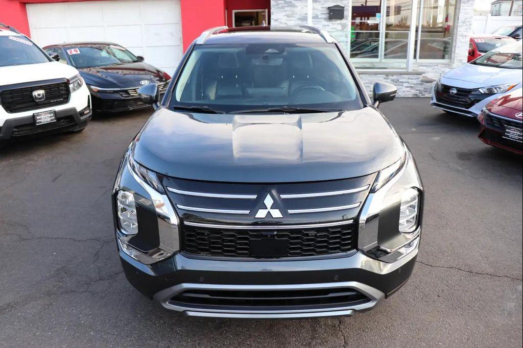 used 2025 Mitsubishi Outlander car, priced at $28,995