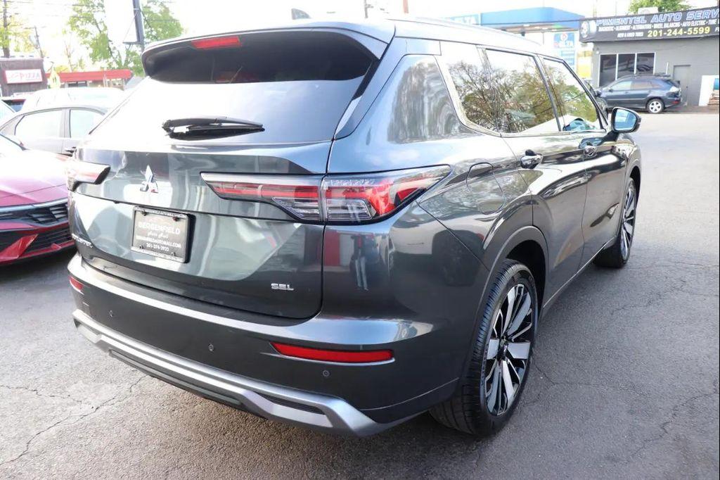 used 2025 Mitsubishi Outlander car, priced at $28,995
