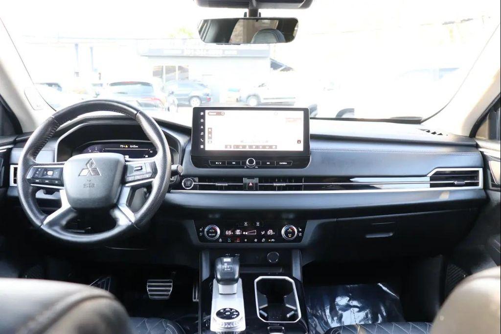 used 2025 Mitsubishi Outlander car, priced at $28,995