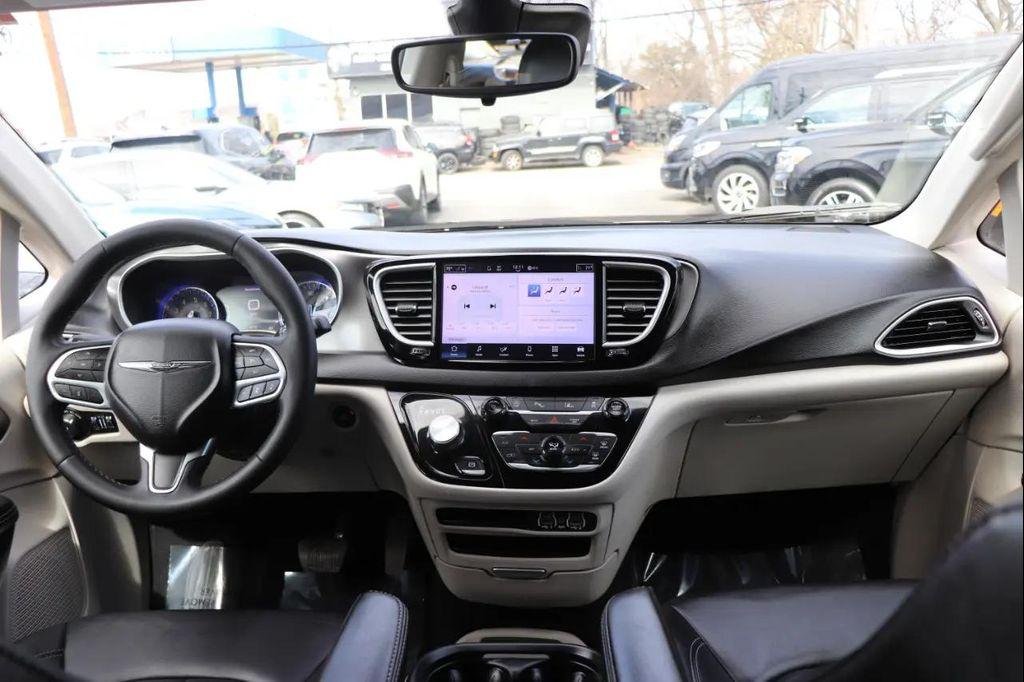 used 2024 Chrysler Pacifica car, priced at $26,995