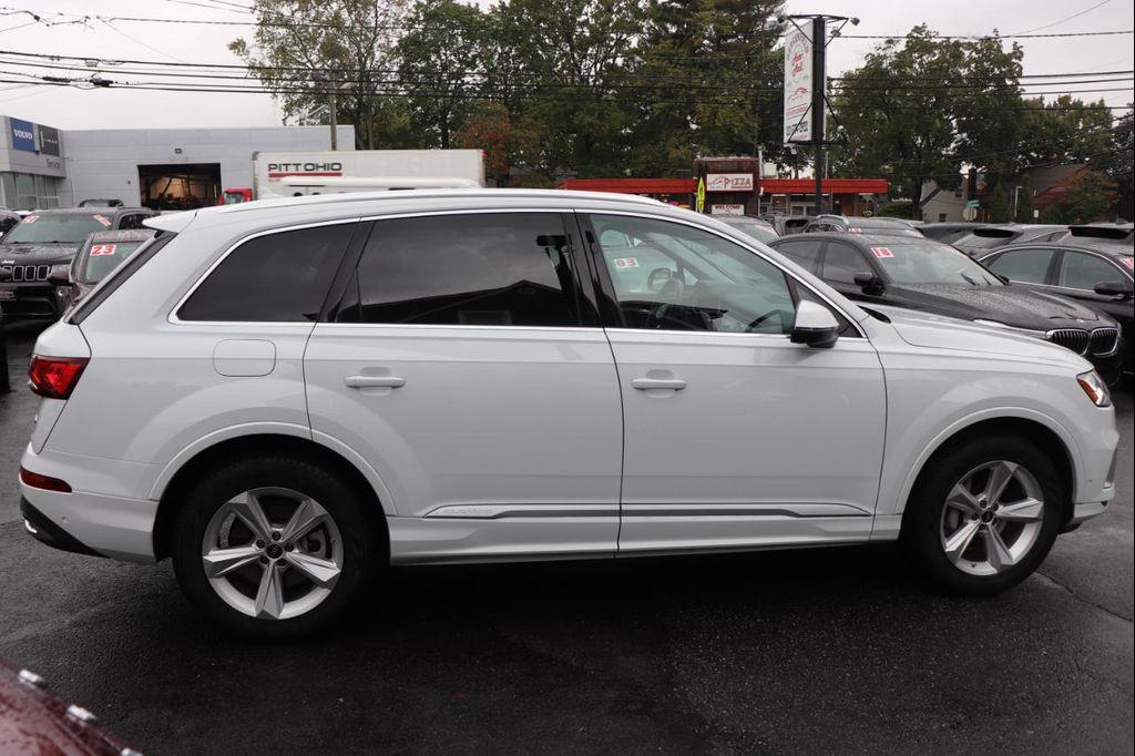used 2024 Audi Q7 car, priced at $35,995