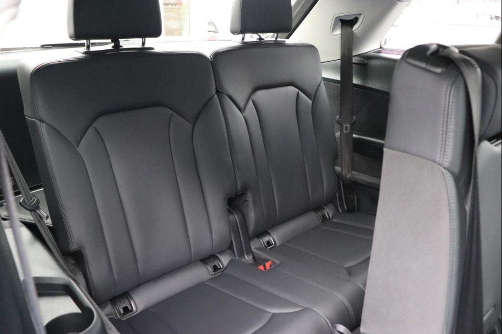 used 2024 Audi Q7 car, priced at $35,995