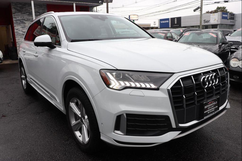 used 2024 Audi Q7 car, priced at $35,995