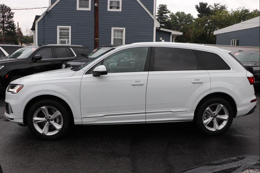 used 2024 Audi Q7 car, priced at $35,995