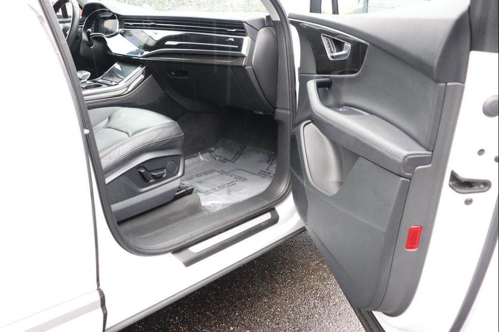 used 2024 Audi Q7 car, priced at $35,995