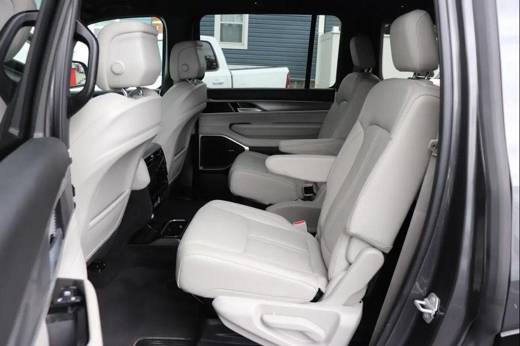 used 2025 Jeep Wagoneer car, priced at $53,995