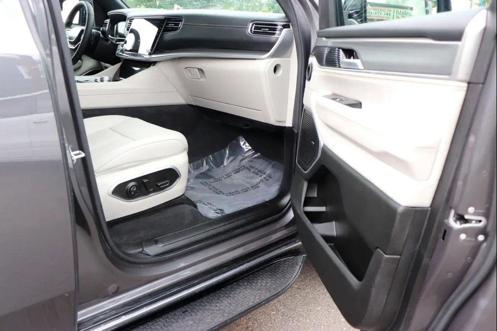 used 2025 Jeep Wagoneer car, priced at $53,995