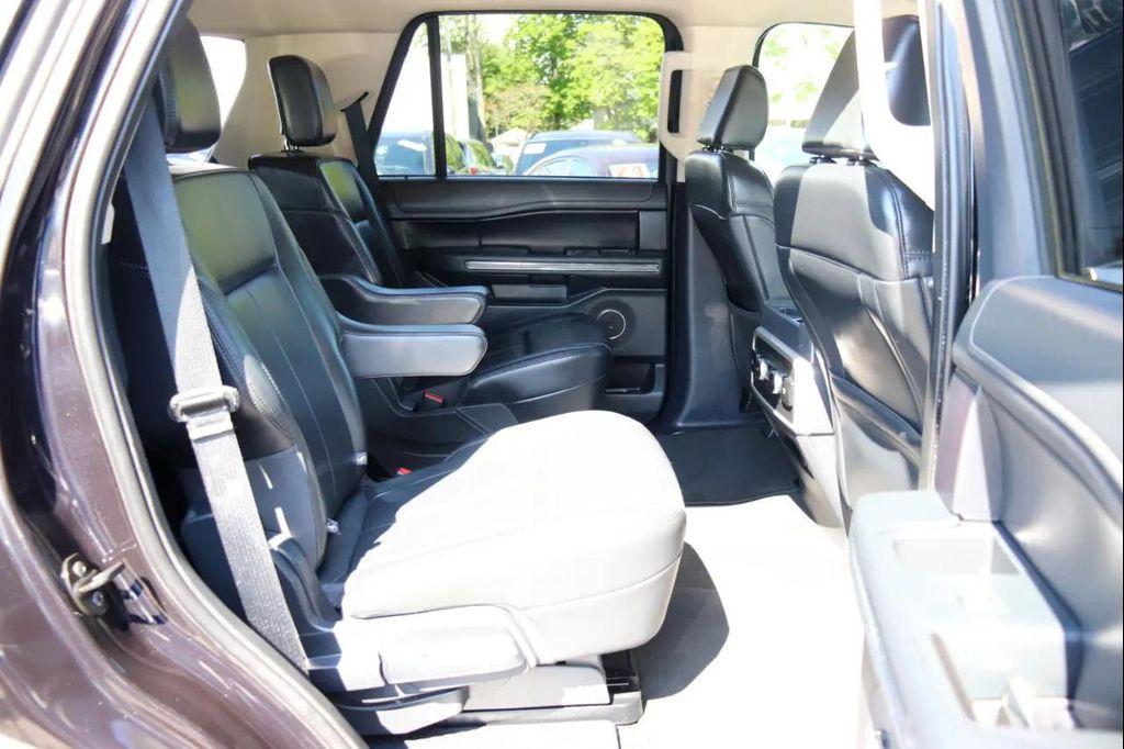 used 2024 Ford Expedition car, priced at $41,995