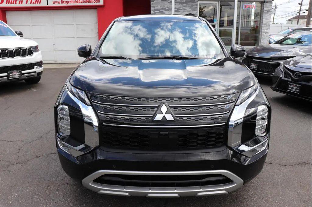 used 2024 Mitsubishi Outlander car, priced at $23,495
