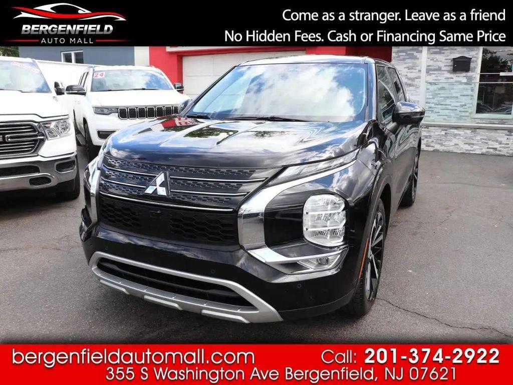 used 2024 Mitsubishi Outlander car, priced at $23,495