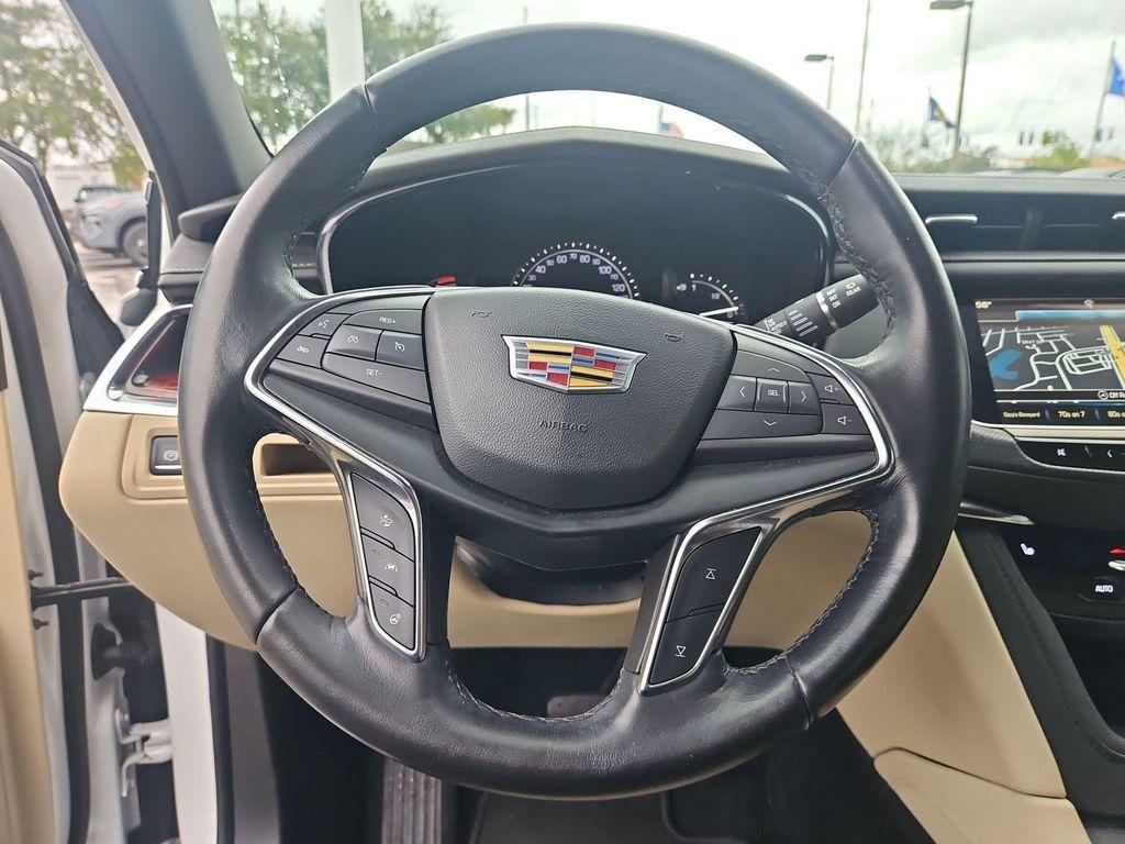 used 2019 Cadillac XT5 car, priced at $19,399