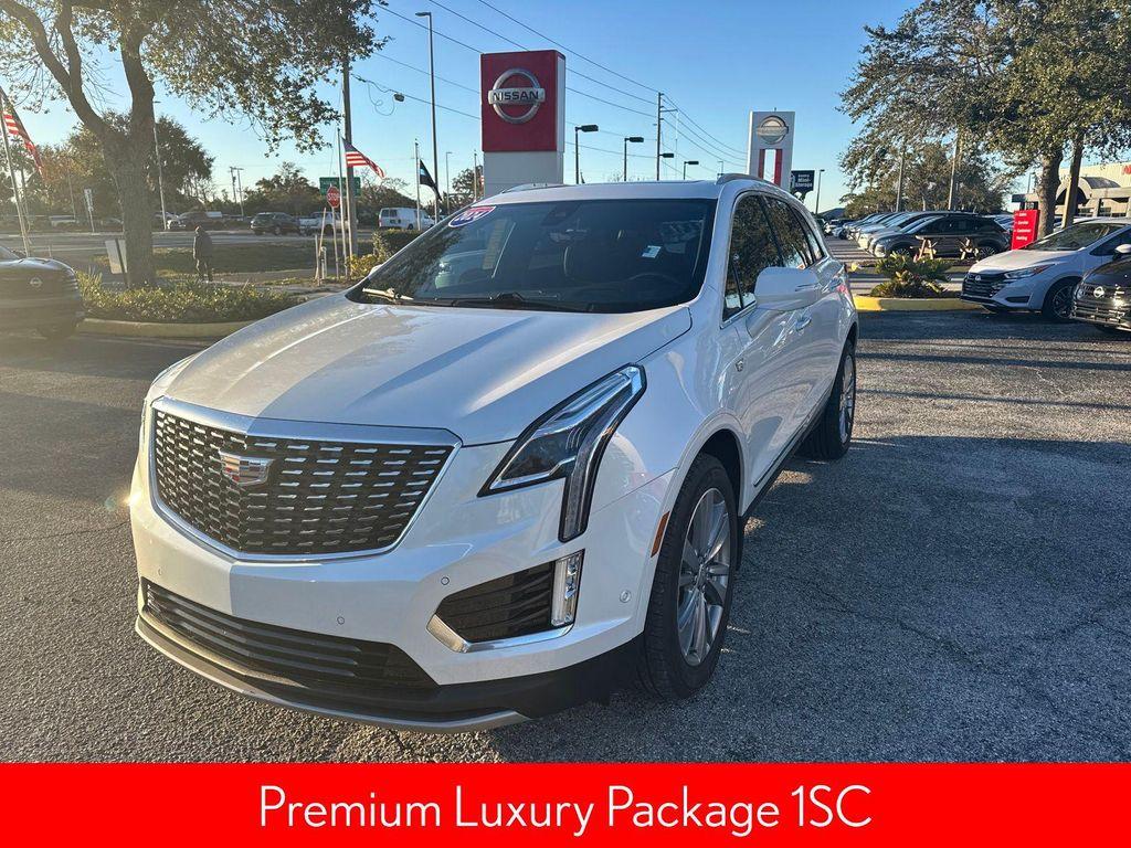 used 2024 Cadillac XT5 car, priced at $43,999
