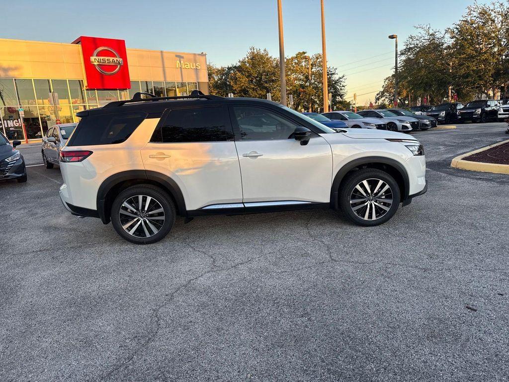new 2025 Nissan Pathfinder car, priced at $50,035