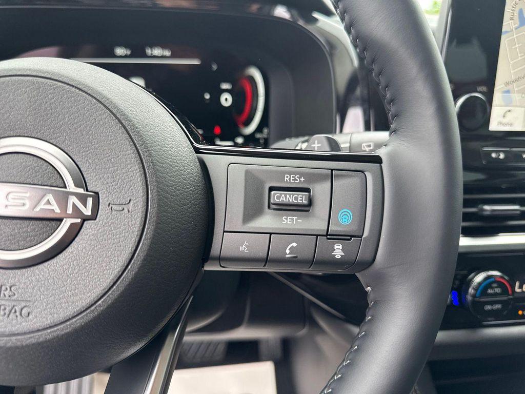 new 2025 Nissan Pathfinder car, priced at $48,754