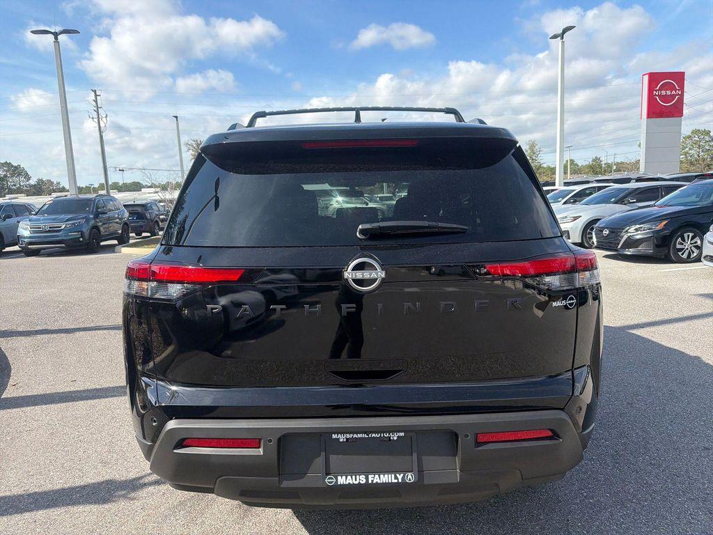new 2025 Nissan Pathfinder car, priced at $40,111